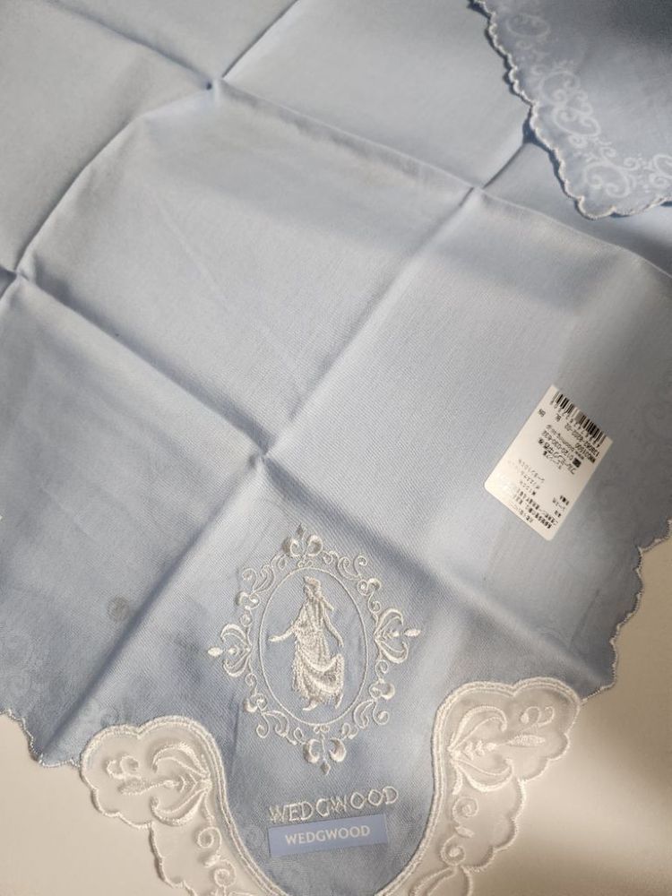 웨지우드손수건--1