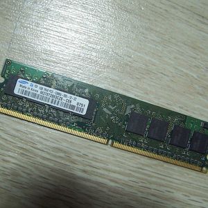 데스크탑용 DDR2 1GB PC2-5300U 1개