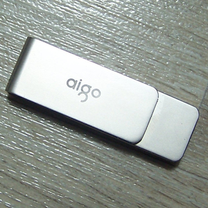 Aigo 32GB USB 3.0 메모리 (재고 2개)