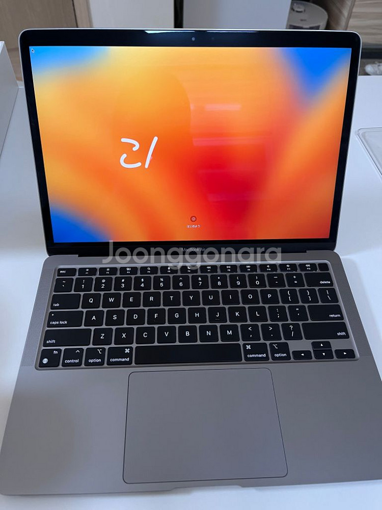 맥북 에어 M1 스페이스그레이 2020년형 256GB--4