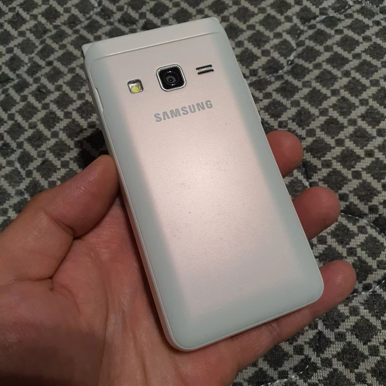 삼성 갤럭시폴더2 sm-g160n 32기가 이미지