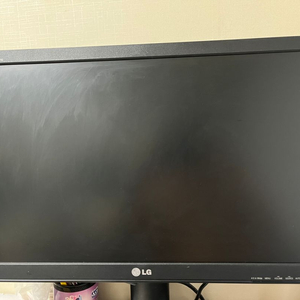 LG 24인치 모니터 (w2442pa)