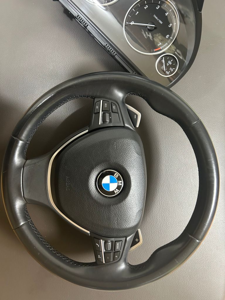 BMW F10 순정 스포츠핸들(스티어링 휠), 순정 계