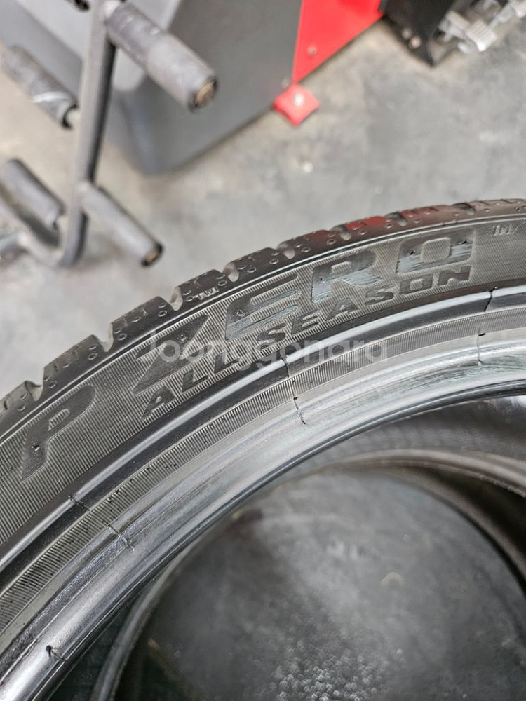 245 40 19 중고타이어 피렐리 피제로--5