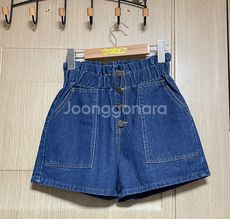 하이웨스트 포버튼 데님 반바지--3