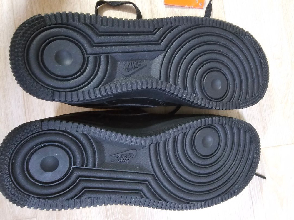 나이키 에어포스1 프레쉬 블랙 235 새제품--3