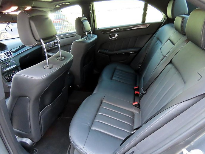 벤츠 E클래스 E220 CDI 블루텍 아방가르드--4