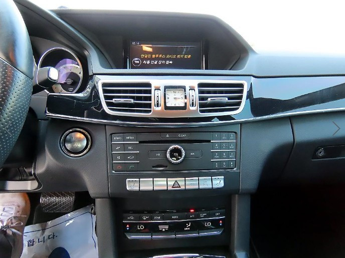 벤츠 E클래스 E220 CDI 블루텍 아방가르드--6