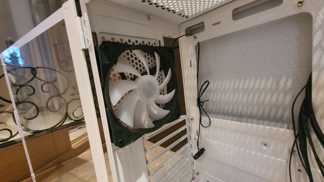 쓰리알시스템 컴퓨터 케이스 화이트 R150--2