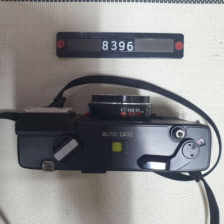 코니카 C 35 EF-D 필름카메라 이미지