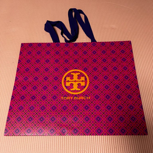 토리버치 TORY BURCH 쇼핑백 판매합니다.