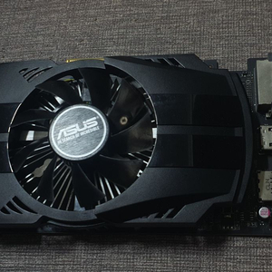 ASUS GTX 1050 그래픽카드