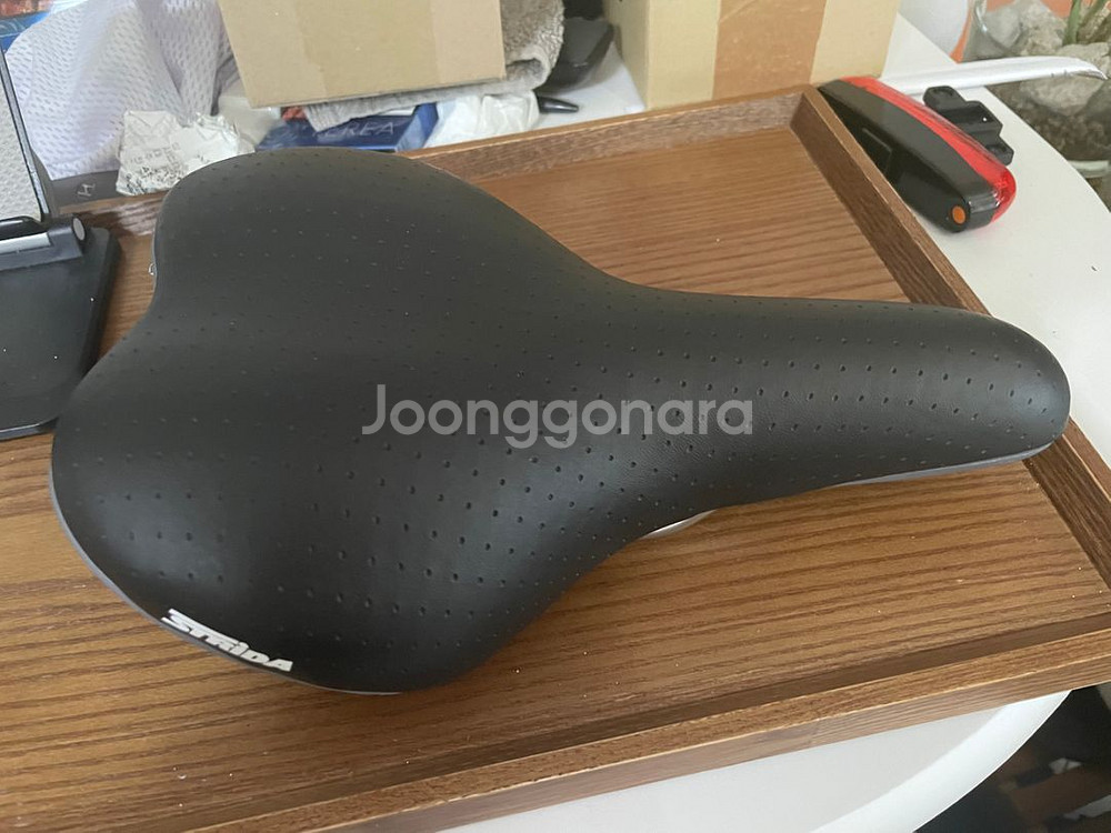 스트라이다 순정 안장--1