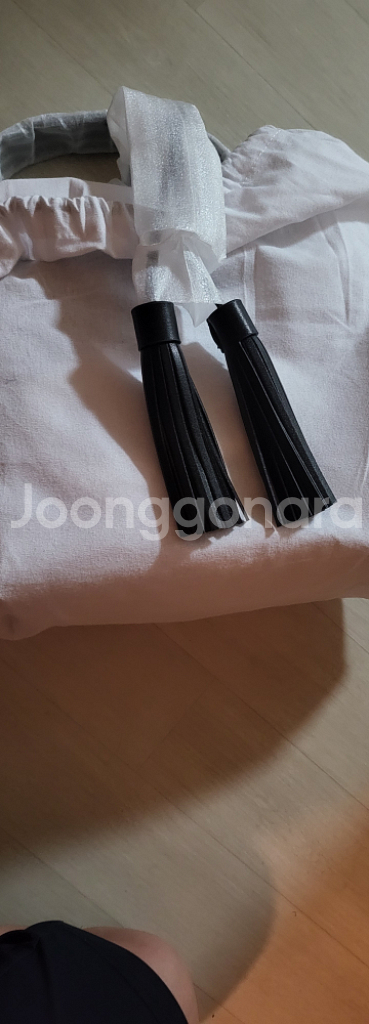 모스키노 버킷백 정품 새상품 팝니다--6