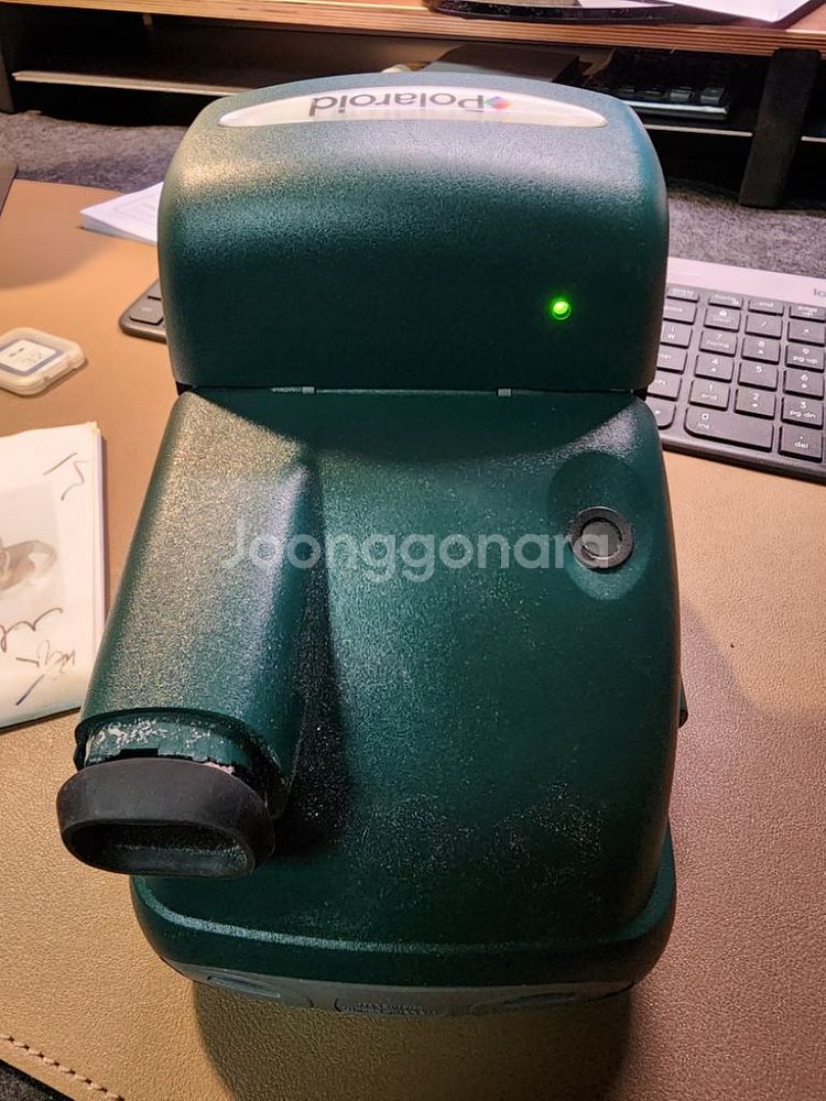폴라로이드 카메라--1