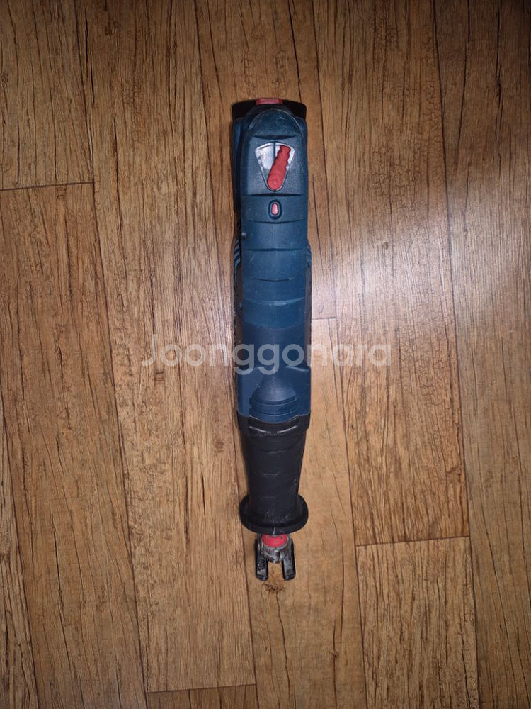 보쉬 컷쏘 18V--3601F4J 배터리 포함--2