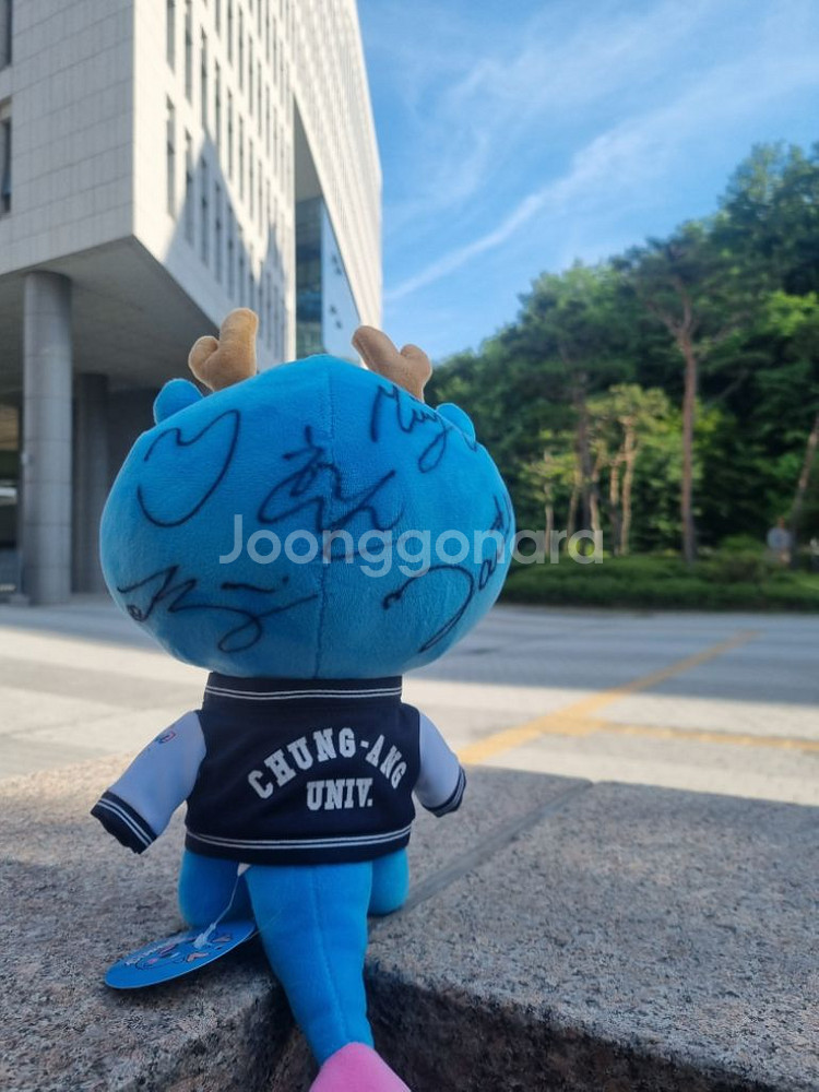 뉴진스 중앙대학교 푸앙이 친필싸인--1
