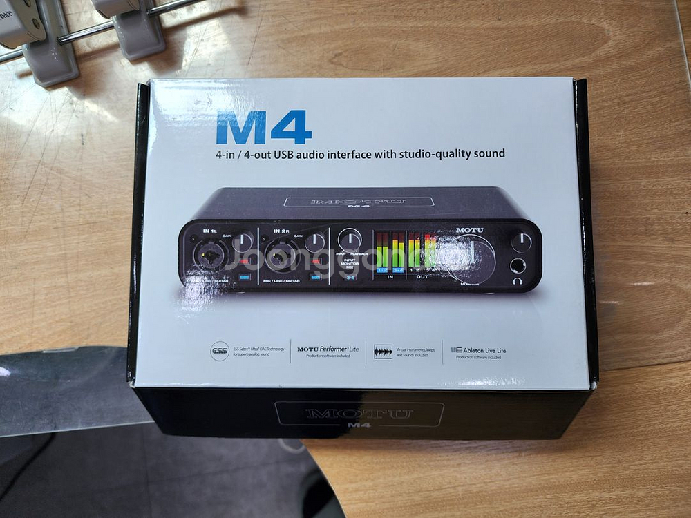 motu m4--0