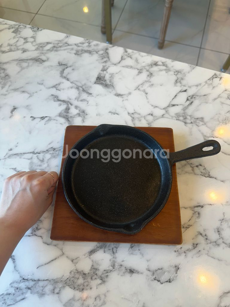 주물팬 무쇠팬 두개 있습니다 개별구매가능--1