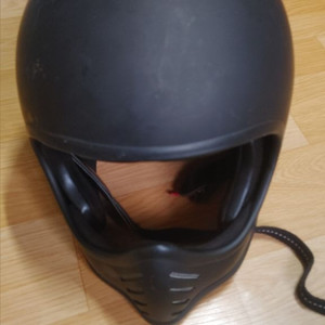 TT&CO 풀페이스 헬멧과 레트로버 그린칼라 고글