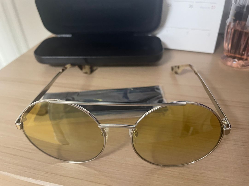 새상품 알렉산더맥퀸 선글라스--2