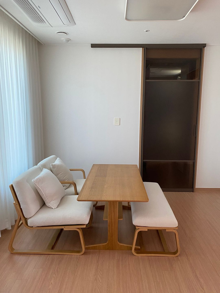 무인양품 리빙다이닝 소파체어 내추럴 떡갈나무 테이블--0