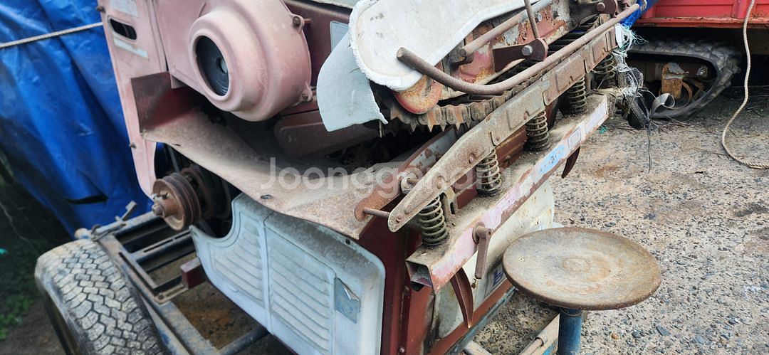 벼 보리 밀 나락 농작물 농산물 경운기 탈곡기 팝니다--2