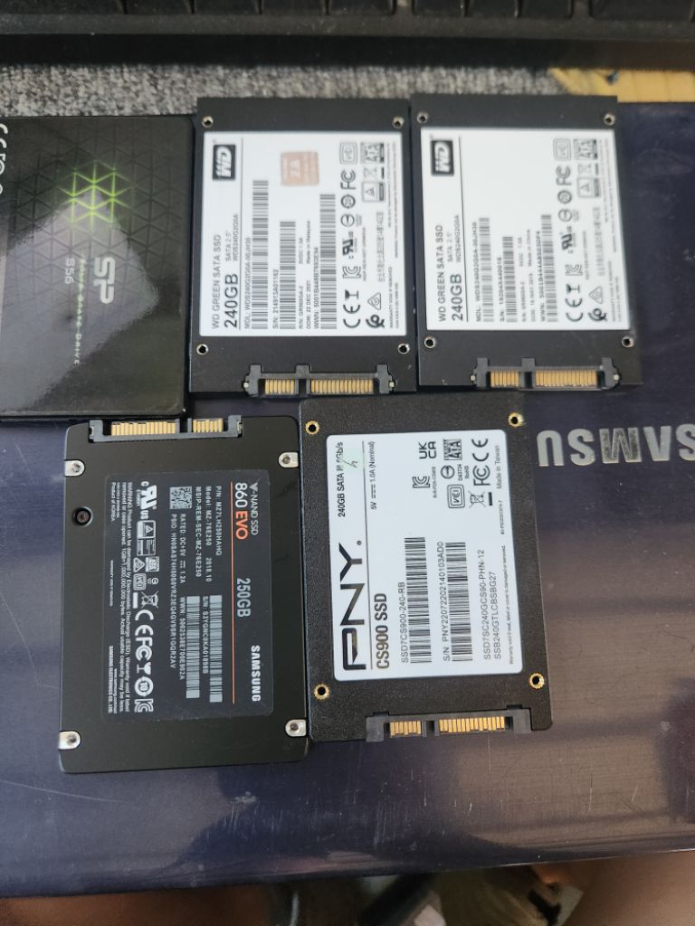 ssd<87>ssd240g 5개묶음