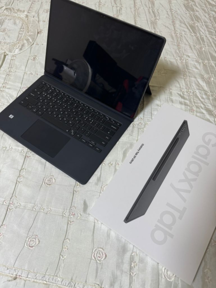 갤럭시탭s9울트라 wlfi 1TB+키보드북커버케스판매--0