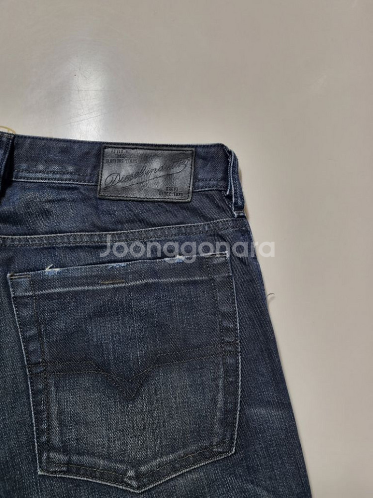 32)디젤 가죽패치 이태리 백화점판 데님 생지 워싱--2
