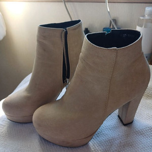 멋진 12센티 스웨이드통굽구두 245