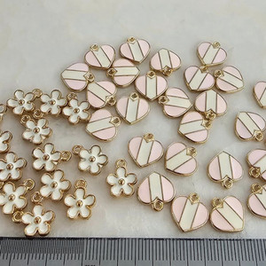 금속 펜던트 하트와꽃 2종 42개 일괄