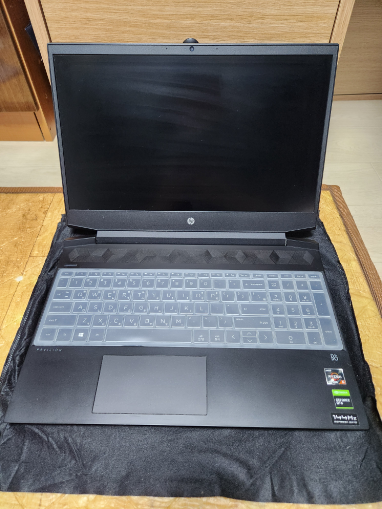 HP 파빌리온 게이밍 노트북 15ec1057ax