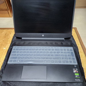 HP 파빌리온 게이밍 노트북 15ec1057ax
