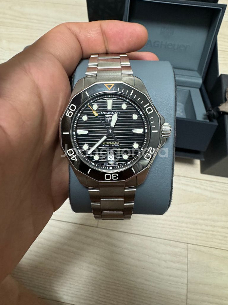 태그호이어 아쿠아레이서300 세라믹 43mm 풀박--2