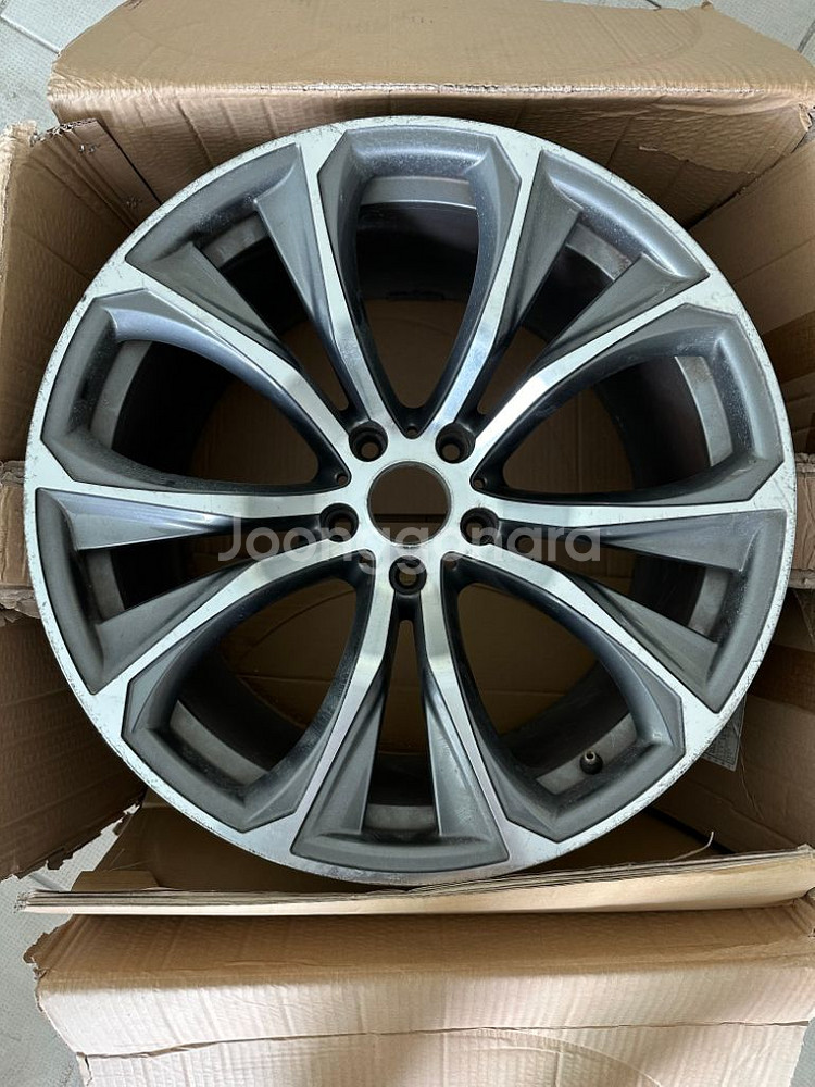 BMW X6 20인치 중고 휠 타이어 판매합니다--6