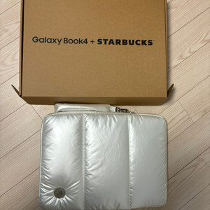 갤럭시북4 스타벅스 파우치 미사용 미개봉 제품