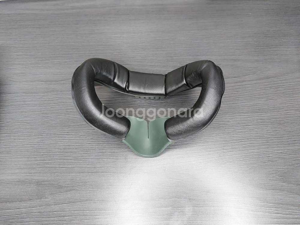 메타퀘스트2 64gb+동양인 안면폼 20만원--4