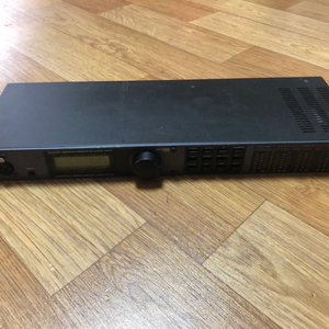 dbx driverack PA 프로세서 입니다