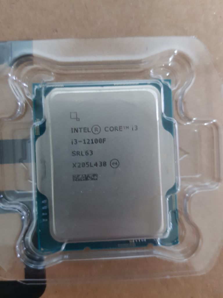 대전 인텔 CPU i3 12100f 팝니다.