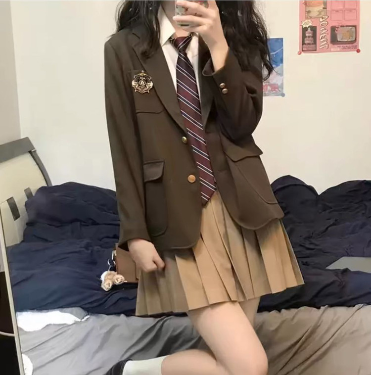 최저가 대여! 뉴진스 디토st 교복 프레피룩 졸업사진 이미지