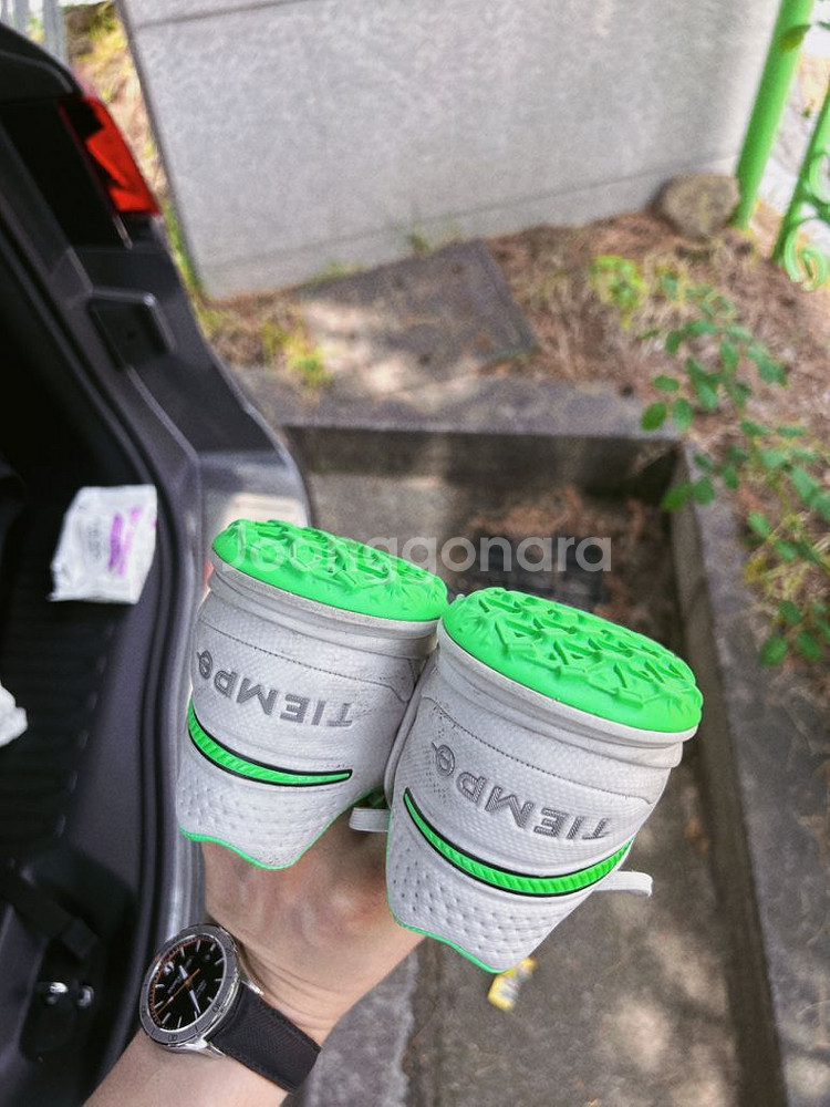 나이키 티엠포 8 프로 풋살화 275--1