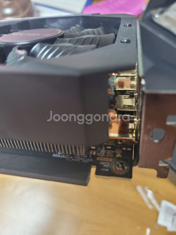 새상품급 rtx 2070 super gaming oc--4