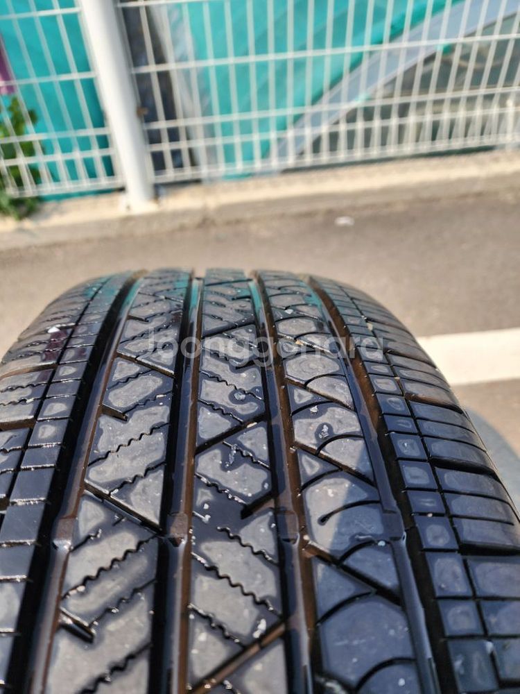 콘티넨탈 235/60 R18--2