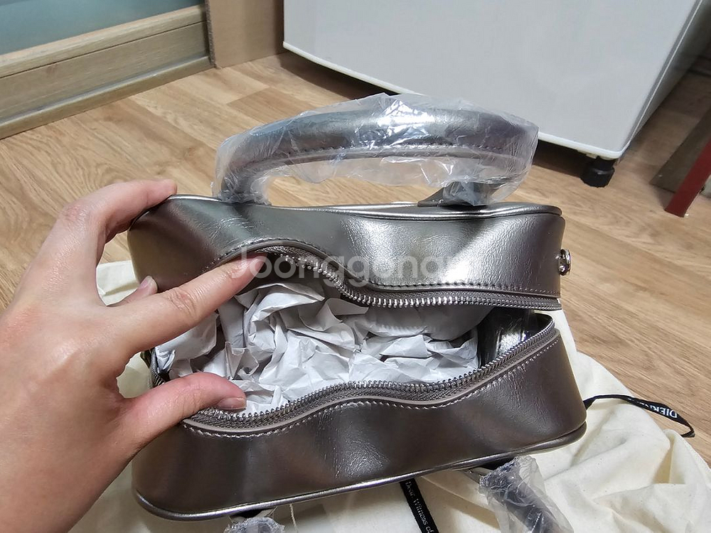 디어니스 페네백 웜실버 판매합니다.--3