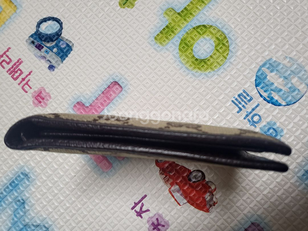 구찌남성지갑--4