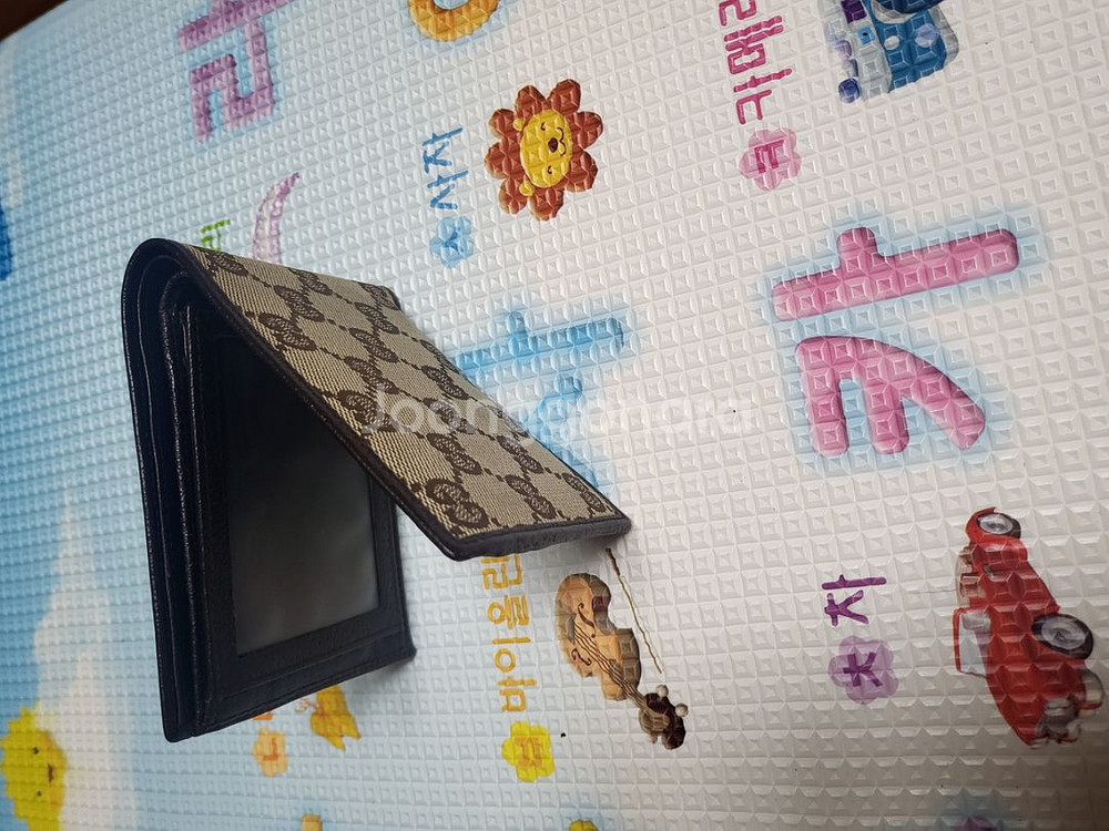 구찌남성지갑--5