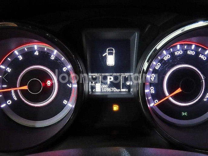 쌍용) 티볼리 가솔린 2WD LX 고급형--2