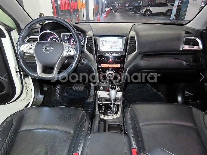 쌍용) 티볼리 가솔린 2WD LX 고급형--3