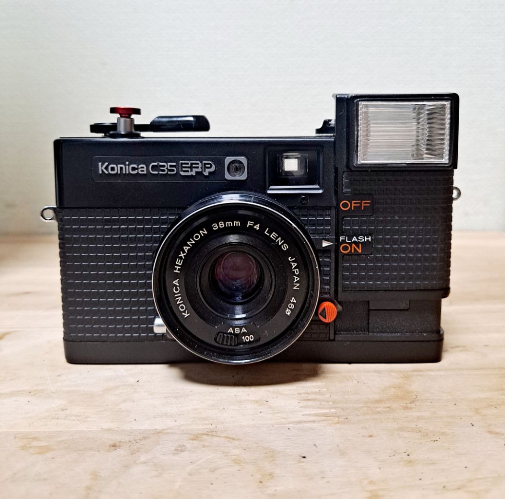 코니카 Konica C35EF-P 필름카메라